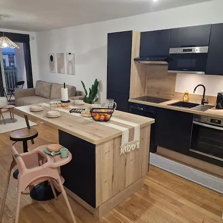 Luxury Escape, 4 People, 6 Min From Disneyland Paris Montévrain